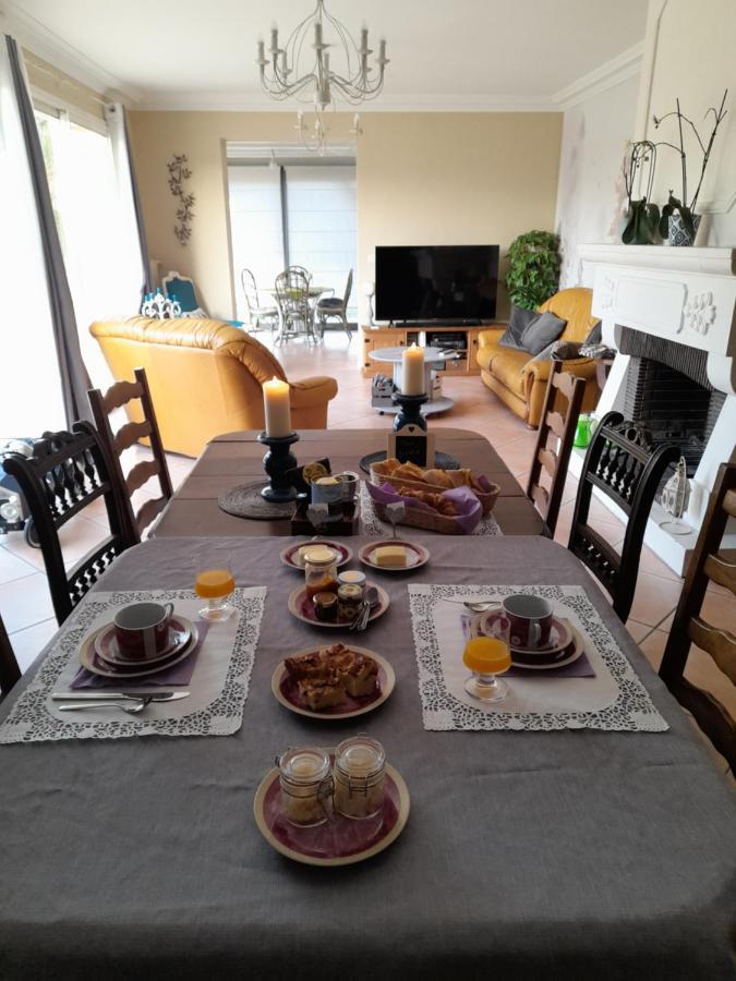 Chez Sally Et Mario Arnage Bagian luar foto
